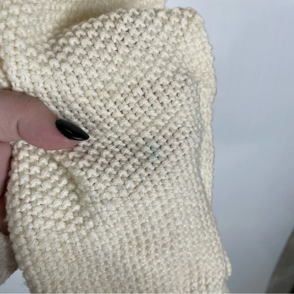 Y2K Vintage Juicy Couture Merino Wool Cream Scarf with Button and Pocket Details